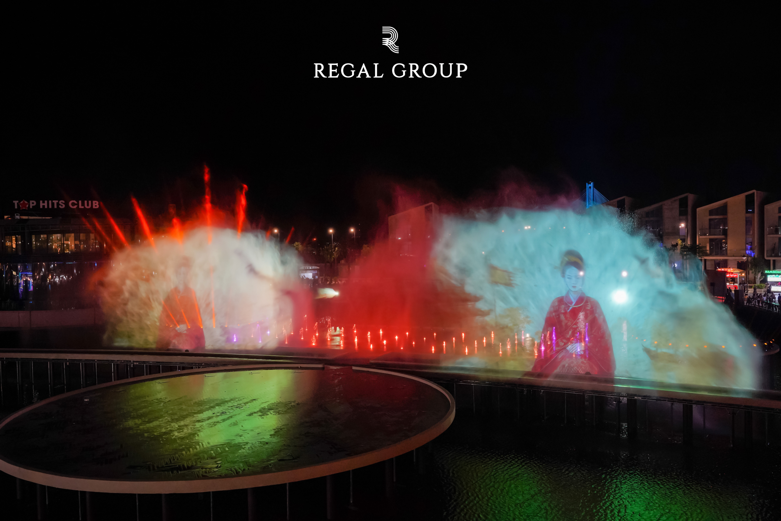 Hơn 20.000 khán giả đổ về siêu show nhạc nước “Tam khúc biển khơi”: Regal Group hé lộ đặc quyền tại phân khu cao tầng Regal Residence & Novotel Living
