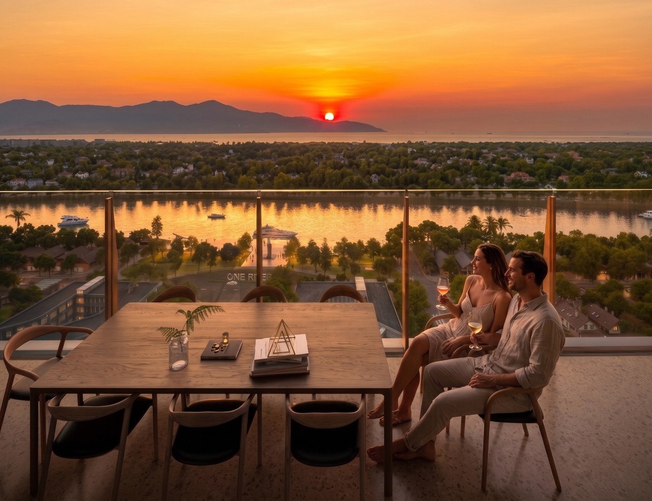 Giải mã “Nỗi ám ảnh” nhà hướng tây: Khi cái nắng gắt hóa đặc quyền hoàng hôn tại Regal Complex