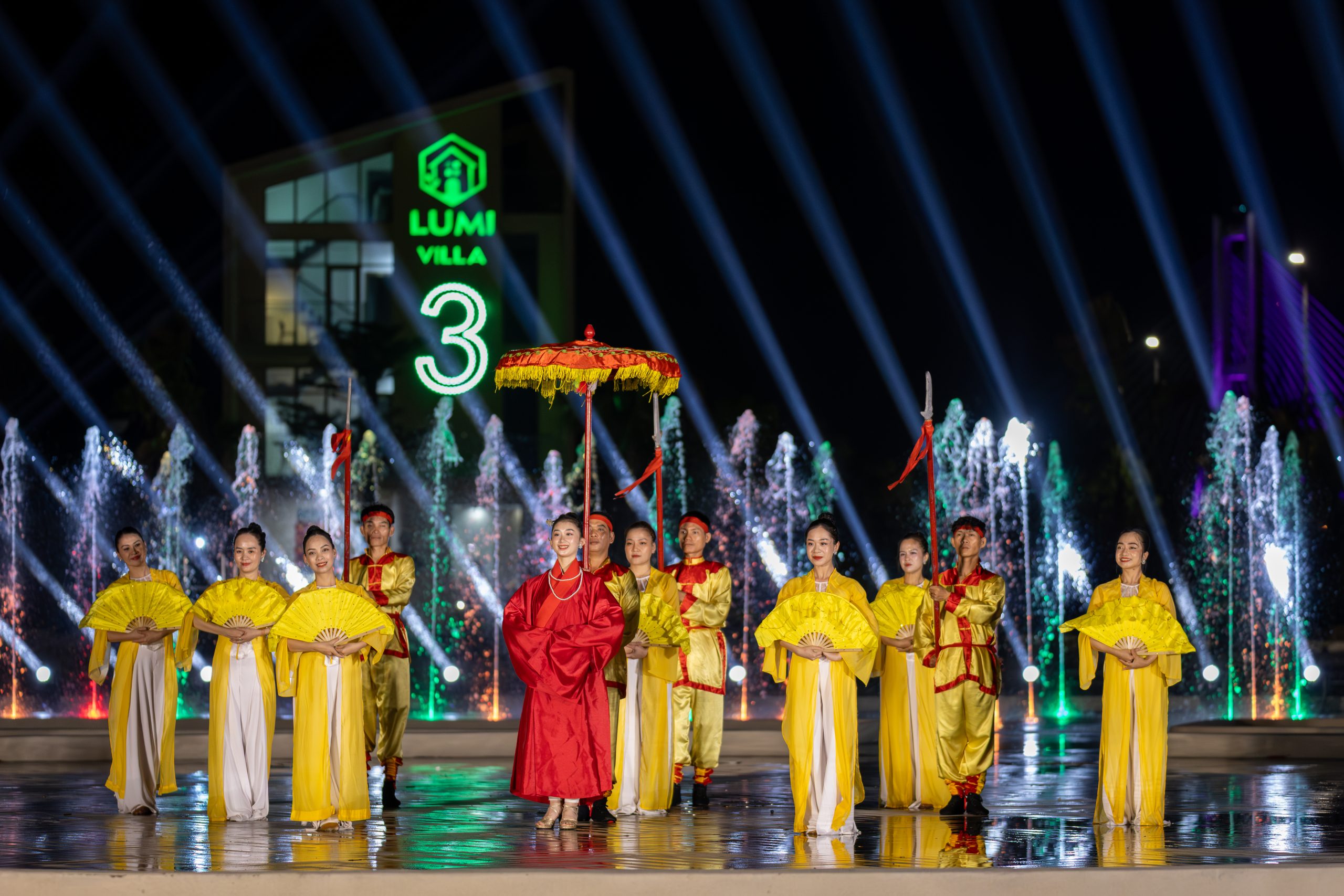 “Tam khúc biển khơi” đêm 1: Tái hiện trọn vẹn hành trình mở cõi bi tráng của Huyền Trân Công chúa